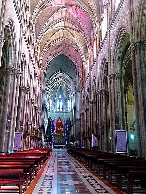 Hospedaje Tanpu Quito Konukevi